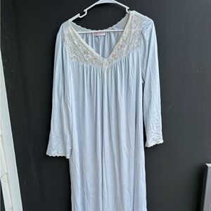 light blue Shadowline Opacitrique nylon nightgown